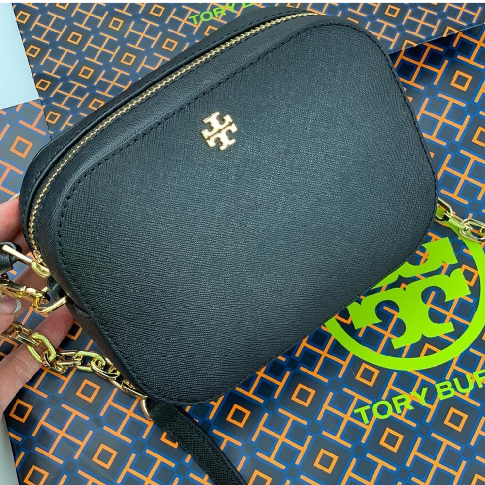 Tory Burch Emerson Round Crossbody - Picture 5 of 8